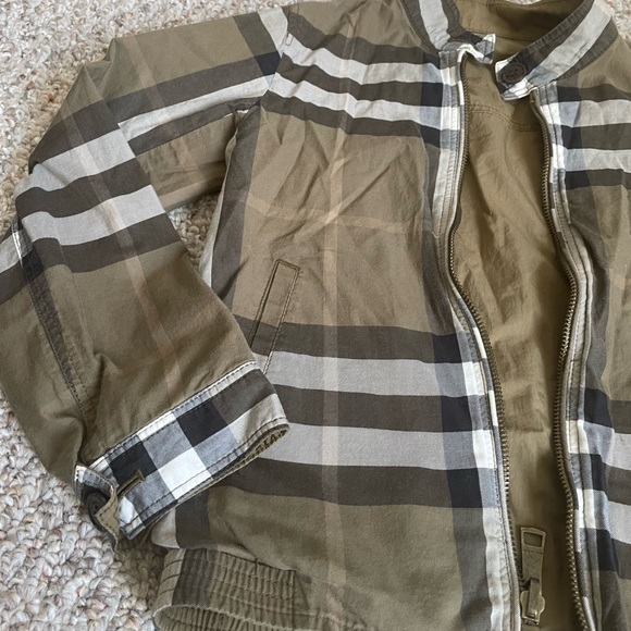 Burberry jacket - Picture 9 of 9